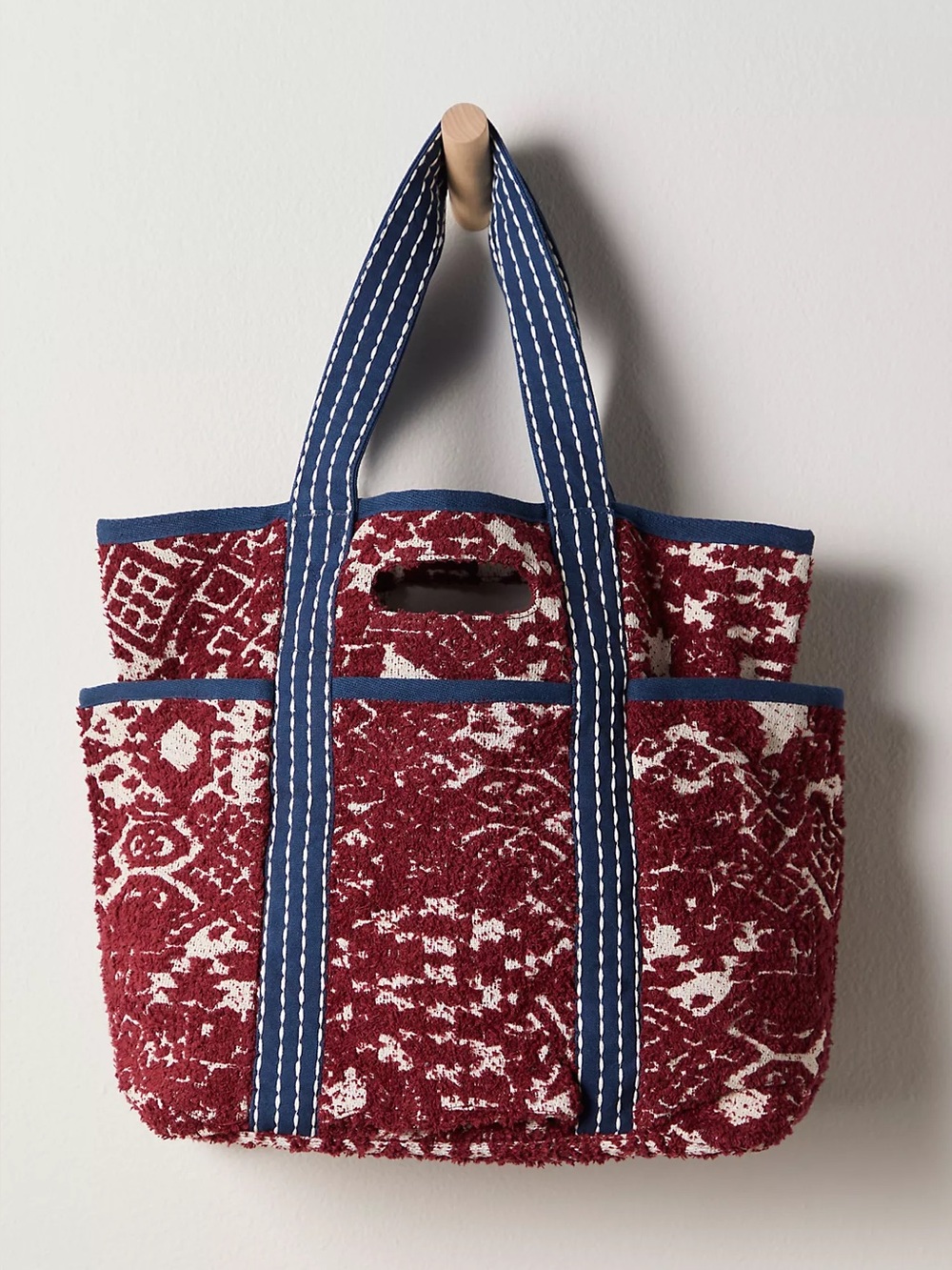 Free People Textured Caravan Tote In Wine🔥